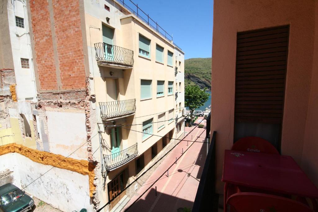 Hostal Juventus Portbou Szoba fotó