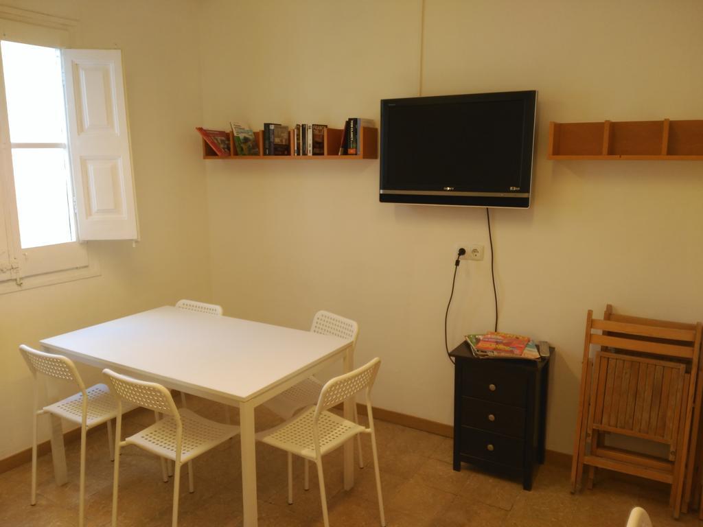 Hostal Juventus Portbou Kültér fotó