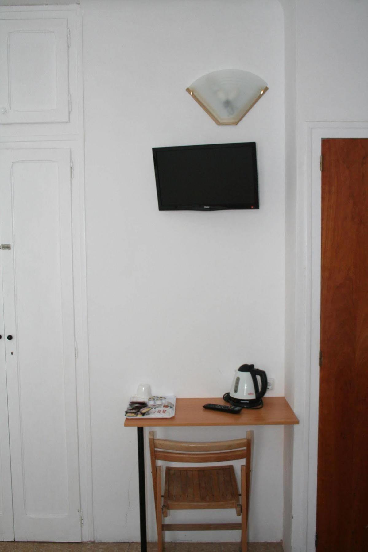 Hostal Juventus Portbou Kültér fotó